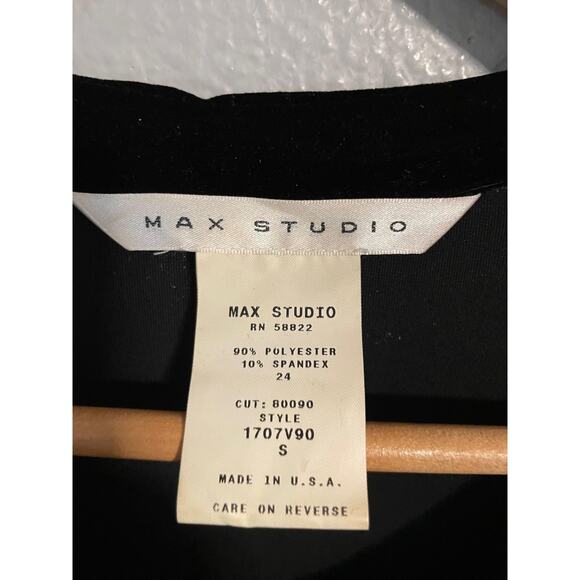 Max Studio Pullover Womens Small Black Velvet Stretch Long Sleeve Top USA Made - Picture 3 of 7